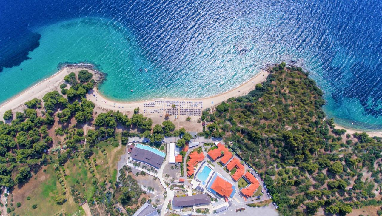 Lagomandra Beach Hotel Exterior photo